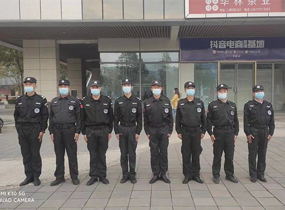 商場(chǎng)保安